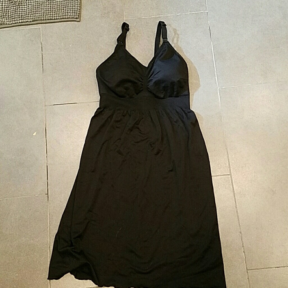 Nursing nightgown